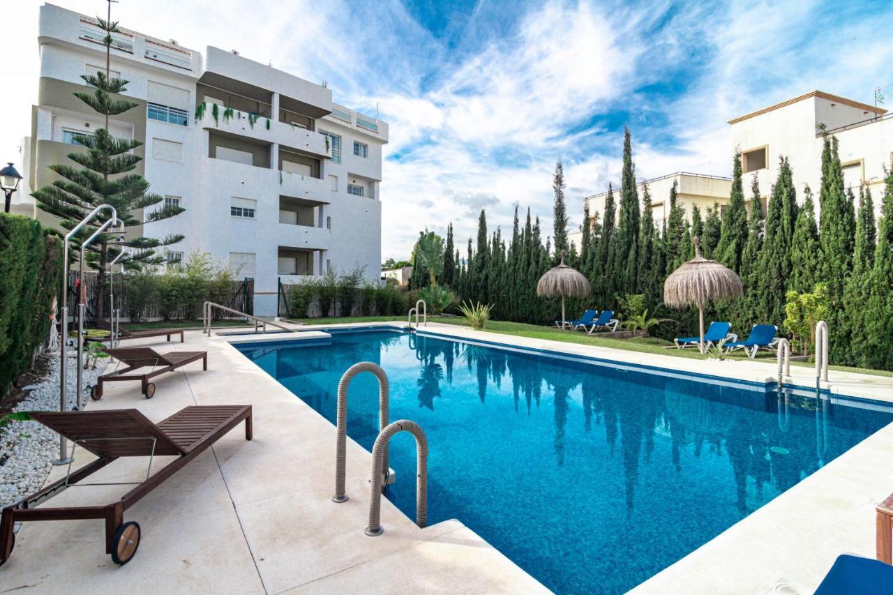 Go- Golden Banus By Roomservices